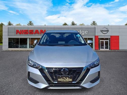 Brilliant Silver Metallic 2023 Nissan Sentra SV