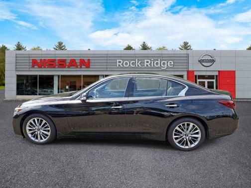 Black Obsidian 2023 INFINITI Q50 LUXE