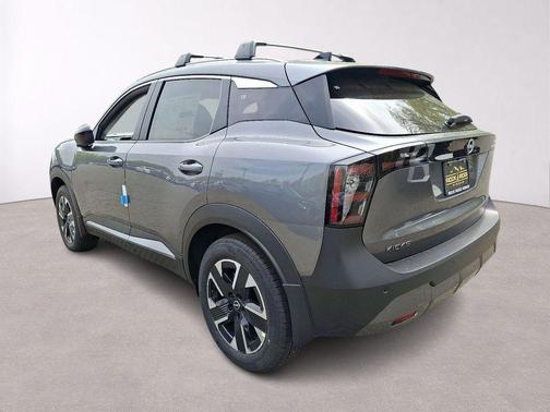 Gun Metallic 2026 Nissan Kicks SV