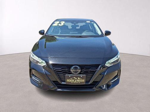 Black 2023 Nissan Sentra SR