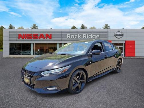 Black 2023 Nissan Sentra SR