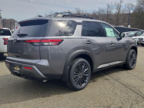 Gun Metallic 2026 Nissan Pathfinder SL