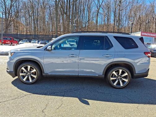 2023 Honda Pilot Elite