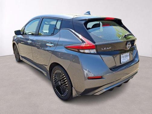 Gun Metallic 2024 Nissan Leaf SV PLUS