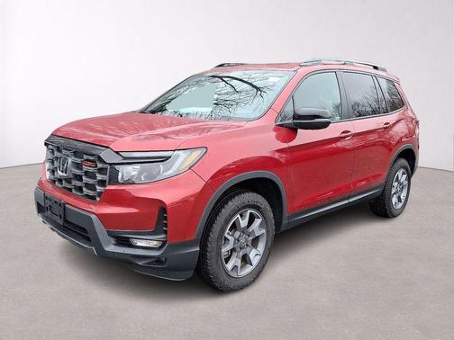 Radiant Red Metallic II 2022 Honda Passport TrailSport