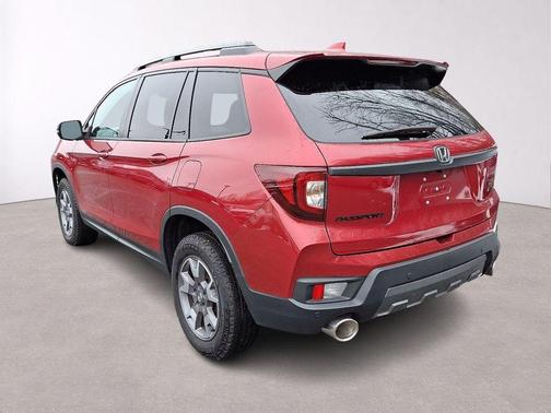 Radiant Red Metallic II 2022 Honda Passport TrailSport