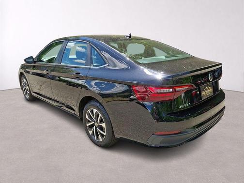 Deep Black Pearl Effect 2024 Volkswagen Jetta 1.5T S