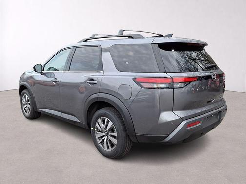 Gun Metallic 2026 Nissan Pathfinder SL