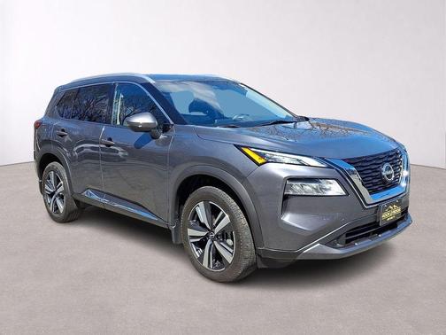 Gun Metallic 2022 Nissan Rogue SL
