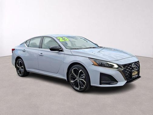 Gray Sky Pearl 2023 Nissan Altima 2.5 SR