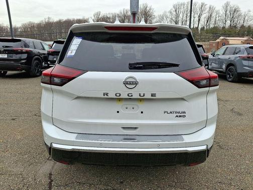 Everest White P 2026 Nissan Rogue Platinum