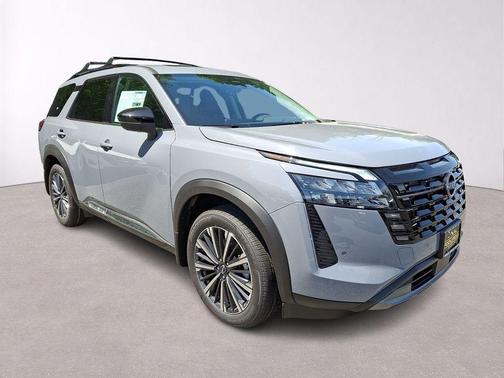 Boulder Gray Metallic 2026 Nissan Pathfinder Platinum