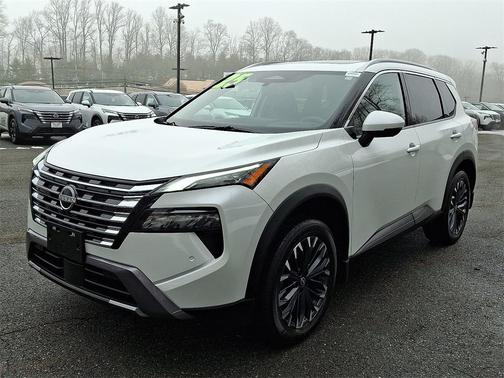 2025 Nissan Rogue SL