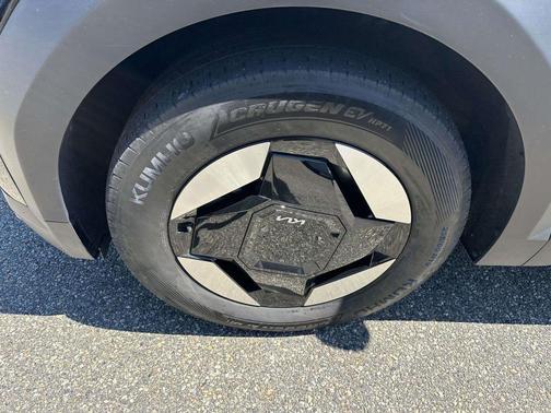 Aurora Black 2024 Kia EV9 Wind