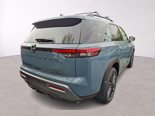 Baltic Teal 2026 Nissan Pathfinder SL