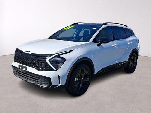 Glacial White Pearl 2025 Kia Sportage X-Line