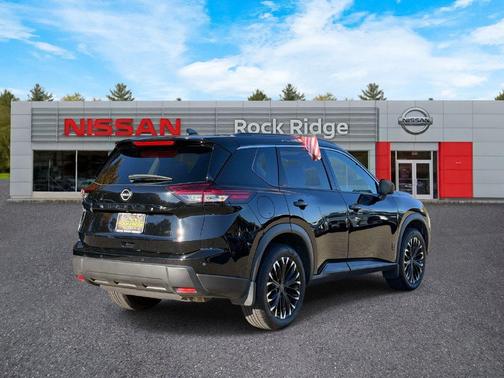Black 2026 Nissan Rogue DA