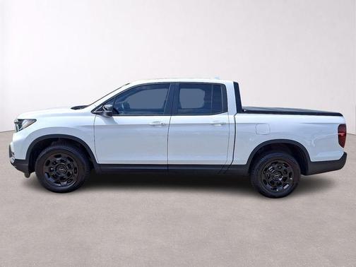 Platinum White Pearl 2025 Honda Ridgeline TrailSport+