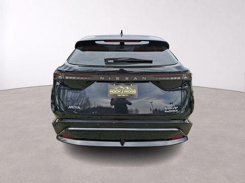 Black (P) 2024 Nissan ARIYA EVOLVE+