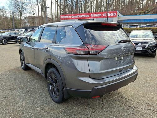 Gun Metallic 2026 Nissan Rogue SV