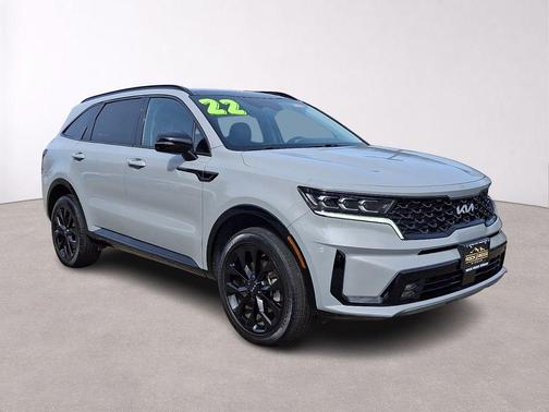 Wolf Gray 2022 Kia Sorento SX