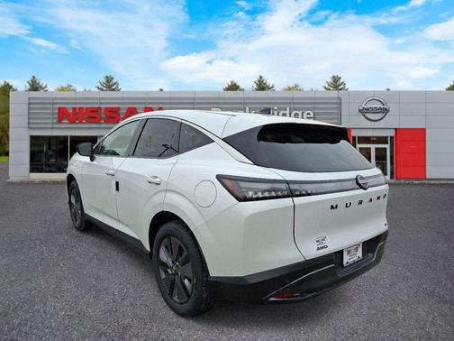 Everest White P 2026 Nissan Murano SL