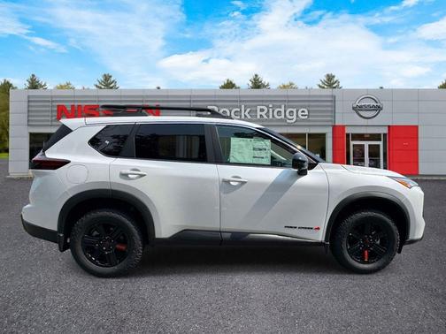 Everest White P 2026 Nissan Rogue Rock Creek