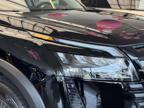 Black 2026 Nissan Pathfinder SV