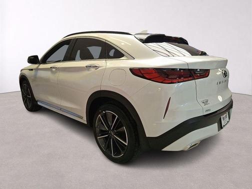 Radiant White 2025 INFINITI QX55 LUXE