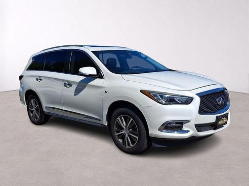 White 2018 INFINITI QX60 Base
