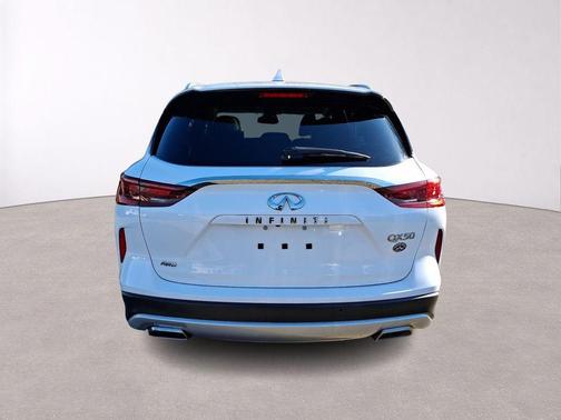 2022 INFINITI QX50 Luxe
