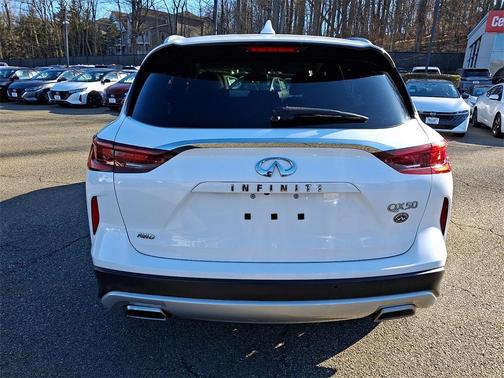 2022 INFINITI QX50 Luxe