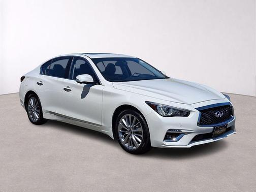 Majestic White 2023 INFINITI Q50 LUXE