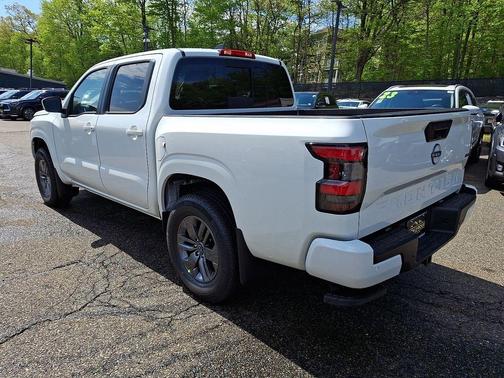 Glacier White 2026 Nissan Frontier SV