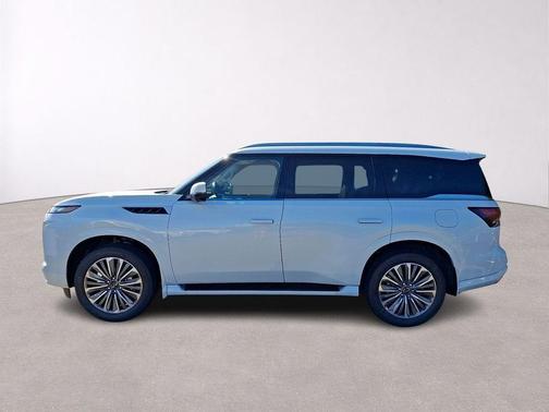 Radiant White 2026 INFINITI QX80 Luxe