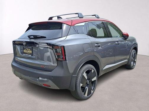 2t Gun Red Roof 2026 Nissan Kicks SR
