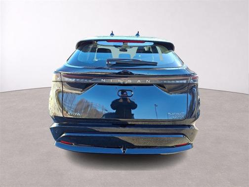 2024 Nissan ARIYA PLATINUM+