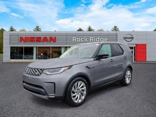 Eiger Grey 2025 Land Rover Discovery P300 S