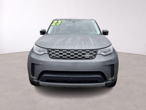 Eiger Grey 2025 Land Rover Discovery P300 S