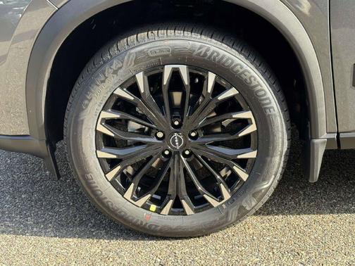 Gun Metallic 2027 Nissan Rogue