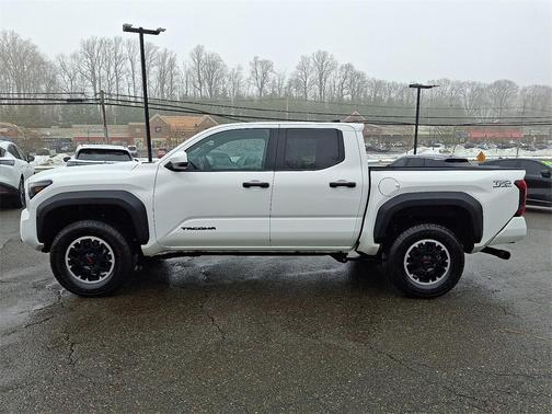 2024 Toyota Tacoma TRD Off Road