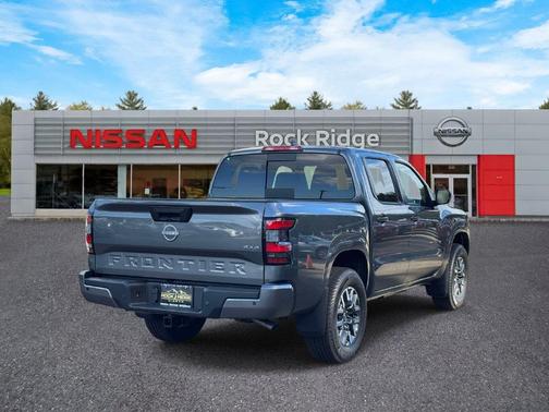 Gun Metallic 2027 Nissan Frontier SV