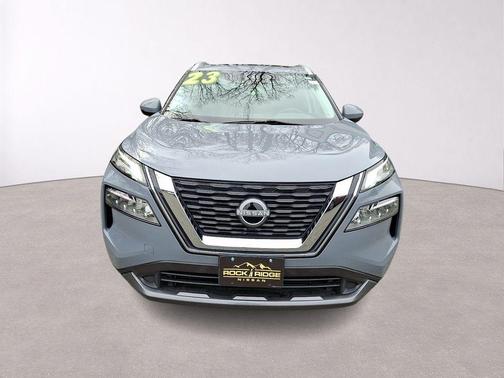 Boulder Gray Pearl 2023 Nissan Rogue SL