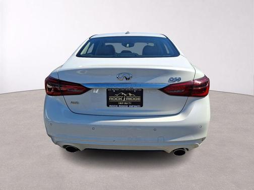 2023 INFINITI Q50 LUXE