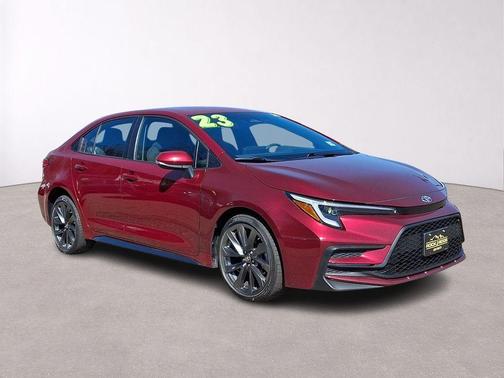 Pearl 2023 Toyota Corolla SE