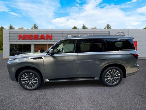 Dynamic Metal 2027 INFINITI QX80 Luxe