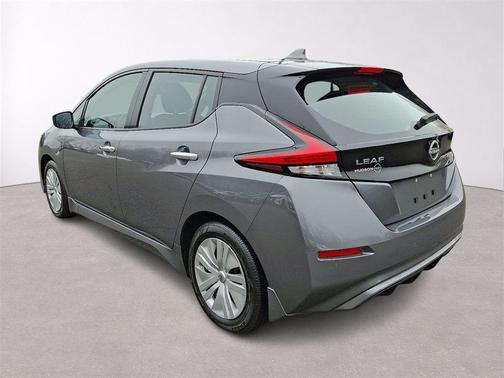 2024 Nissan Leaf S