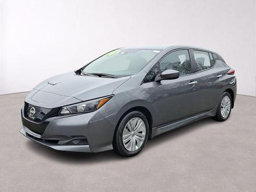 Gun Metallic 2024 Nissan Leaf S