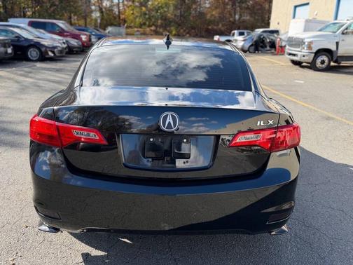 2013 Acura ILX 2.0L Technology
