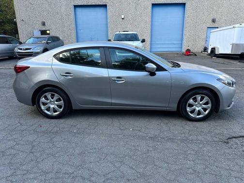 2015 Mazda Mazda3 i Sport